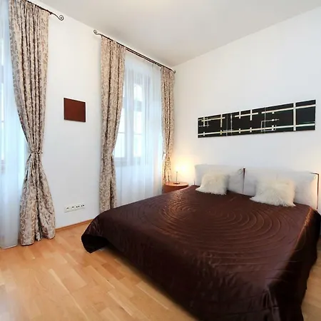 Apartment Incredible Two Bedroom Wenceslass Square Prague