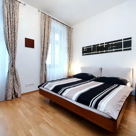 Apartment Incredible Two Bedroom Wenceslass Square Prague