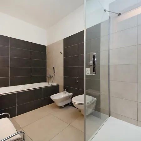 Incredible Two Bedroom Wenceslass Square * Prague